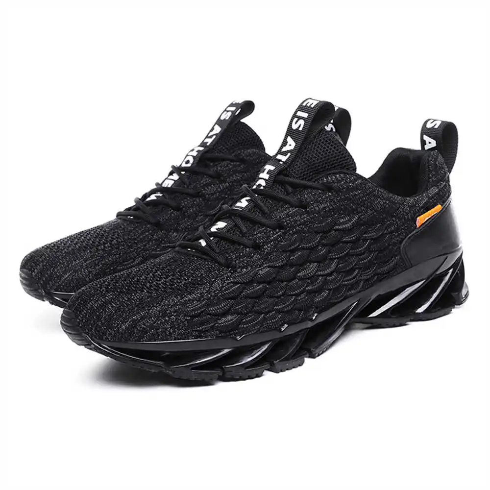 Chaussures de marche pour homm - Badminton House avis et prix